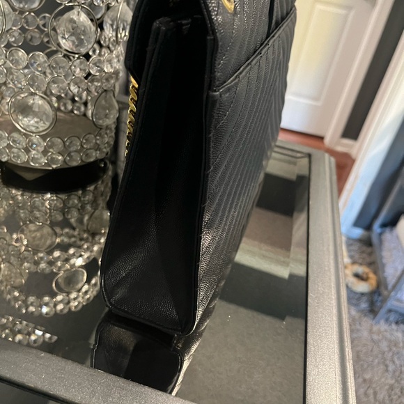 YSL Black large chevron flap bag - Picture 4 of 4